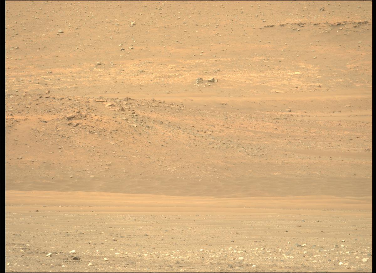 This image was taken by MCZ_LEFT onboard NASA's Mars rover Perseverance on Sol 411