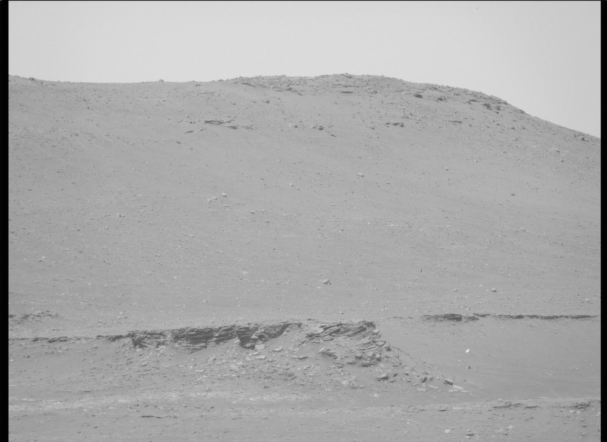 This image was taken by MCZ_RIGHT onboard NASA's Mars rover Perseverance on Sol 411