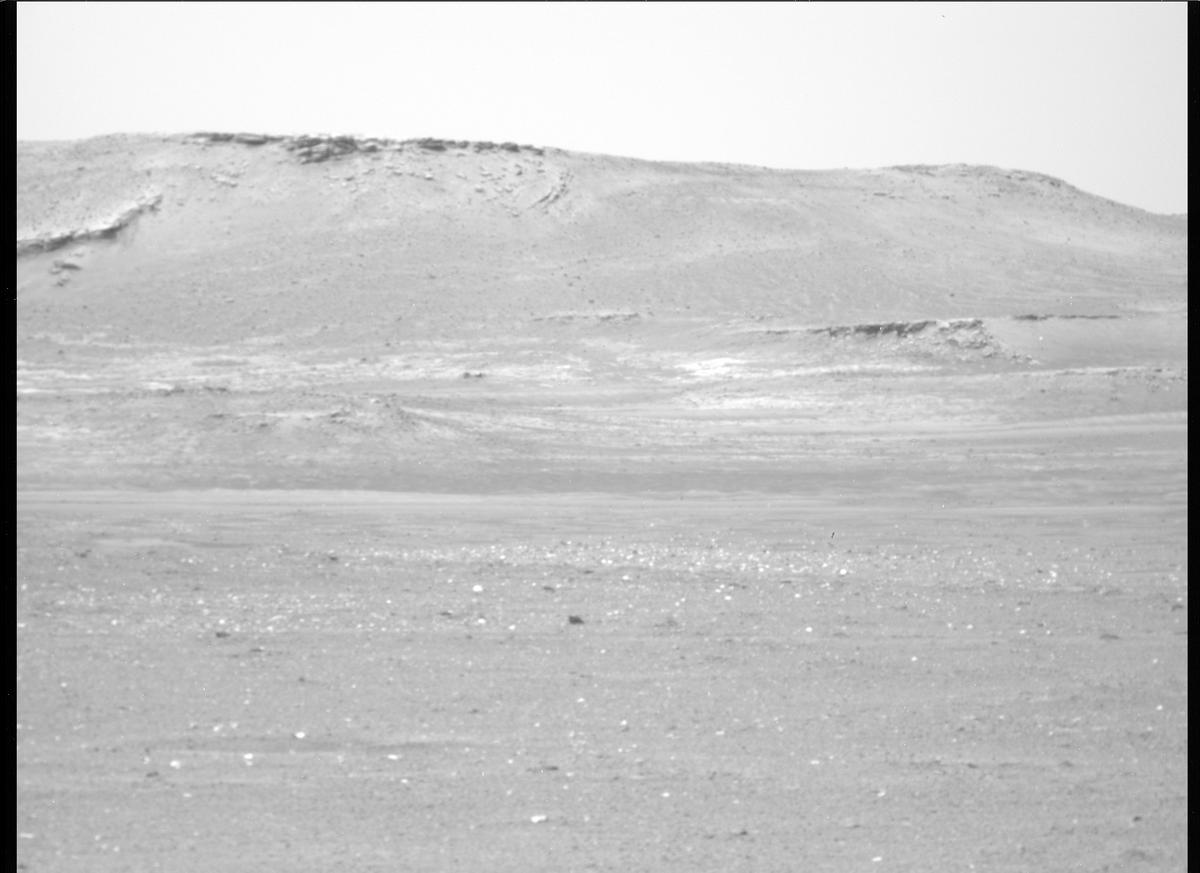 This image was taken by MCZ_RIGHT onboard NASA's Mars rover Perseverance on Sol 411