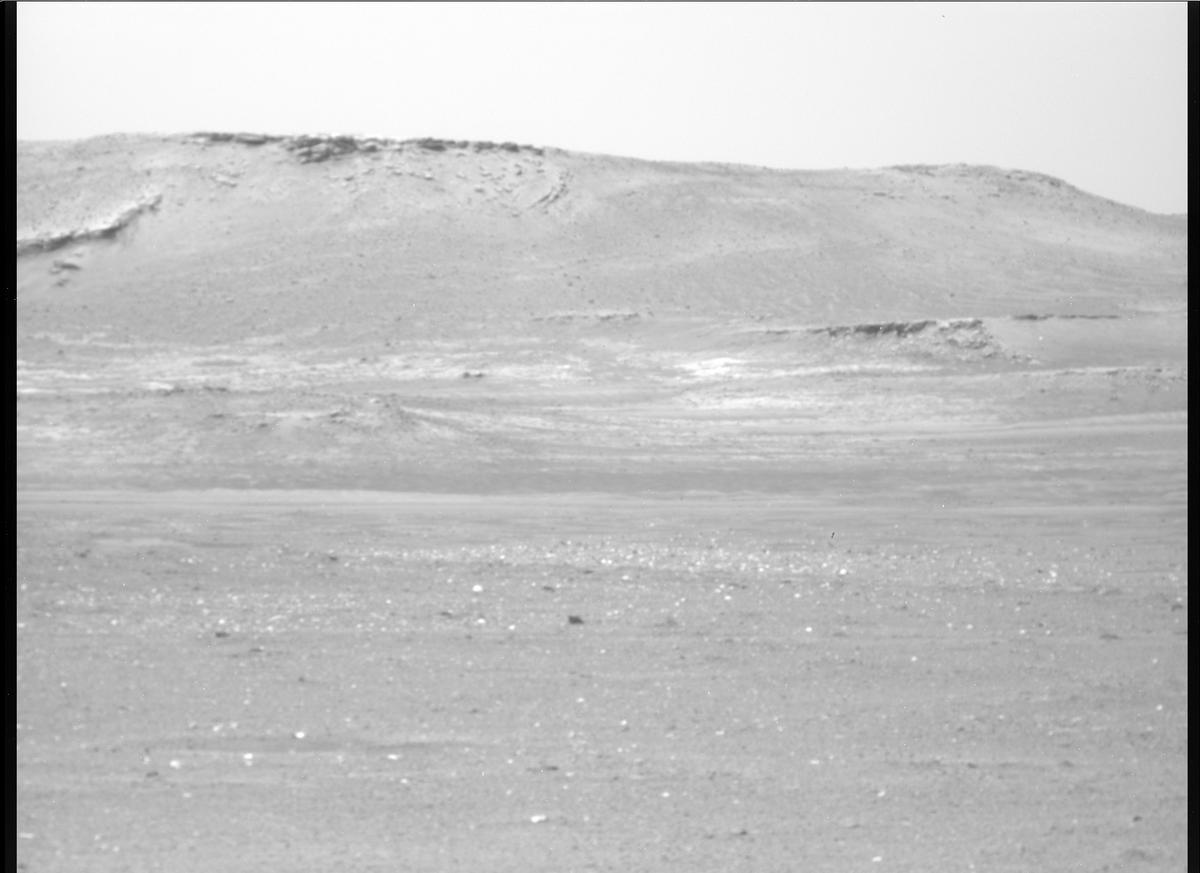 This image was taken by MCZ_RIGHT onboard NASA's Mars rover Perseverance on Sol 411