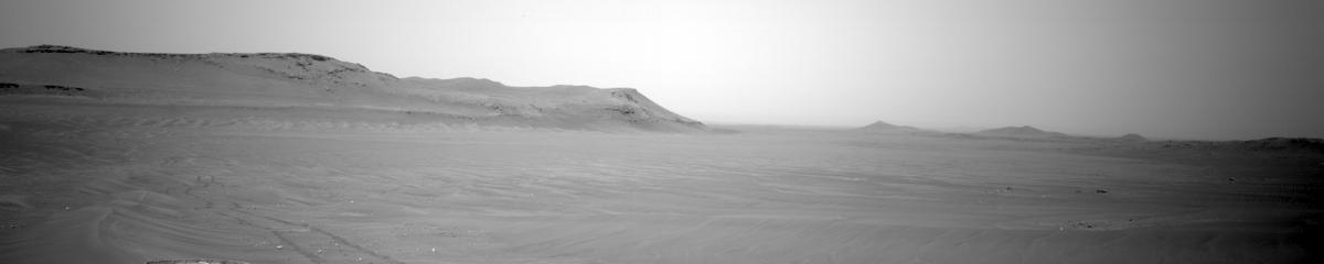 This image was taken by NAVCAM_LEFT onboard NASA's Mars rover Perseverance on Sol 417