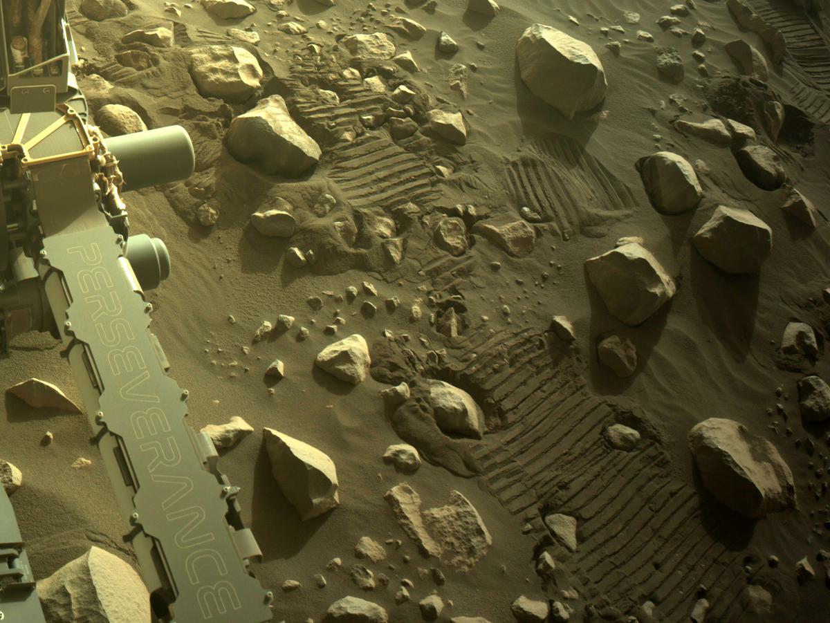 This image was taken by NAVCAM_RIGHT onboard NASA's Mars rover Perseverance on Sol 419