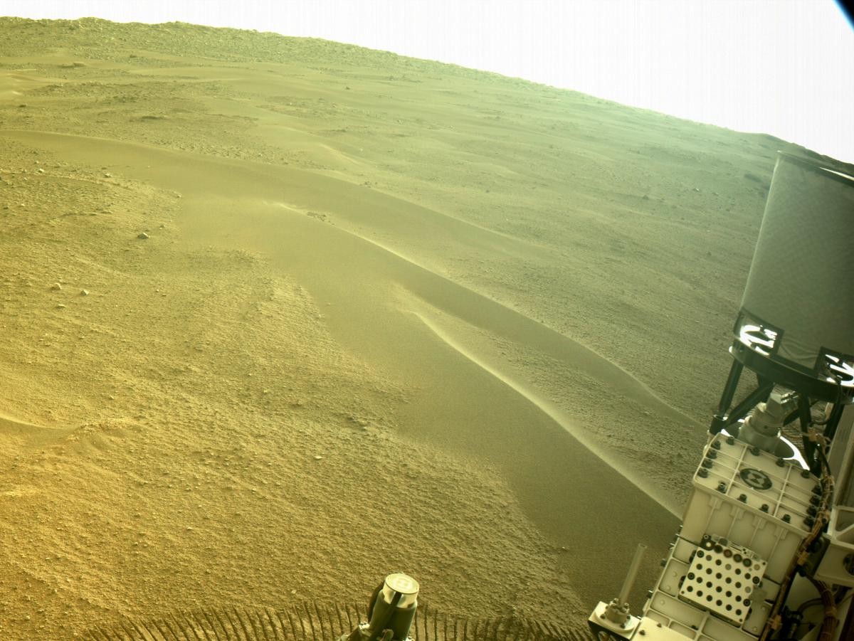 This image was taken by NAVCAM_RIGHT onboard NASA's Mars rover Perseverance on Sol 426