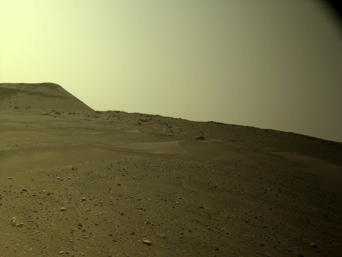 This image was taken by NAVCAM_LEFT onboard NASA's Mars rover Perseverance on Sol 428