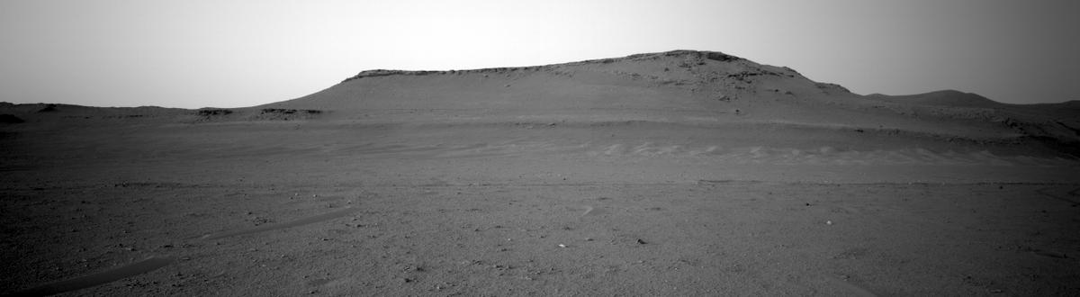 This image was taken by NAVCAM_LEFT onboard NASA's Mars rover Perseverance on Sol 433