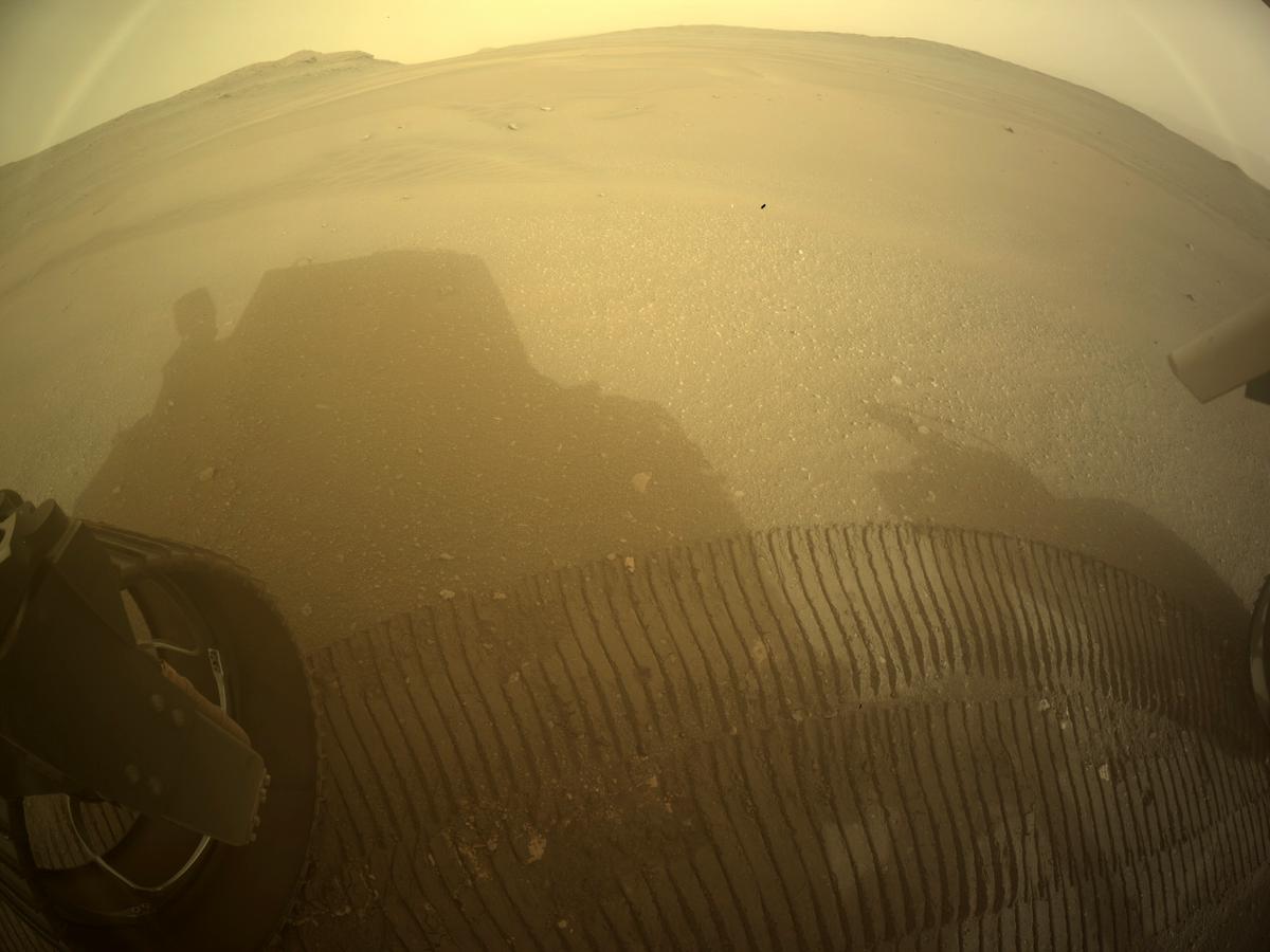 This image was taken by REAR_HAZCAM_LEFT onboard NASA's Mars rover Perseverance on Sol 437