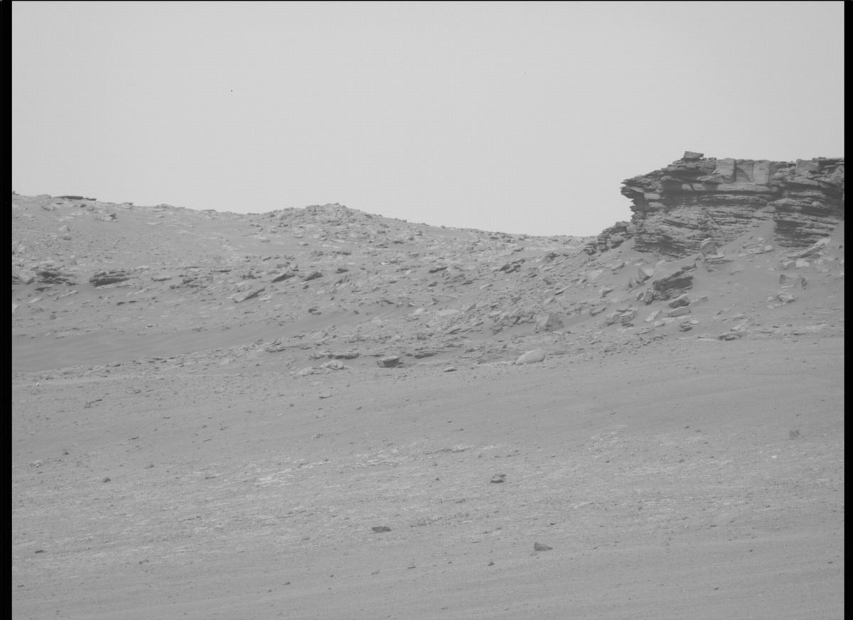This image was taken by MCZ_LEFT onboard NASA's Mars rover Perseverance on Sol 437