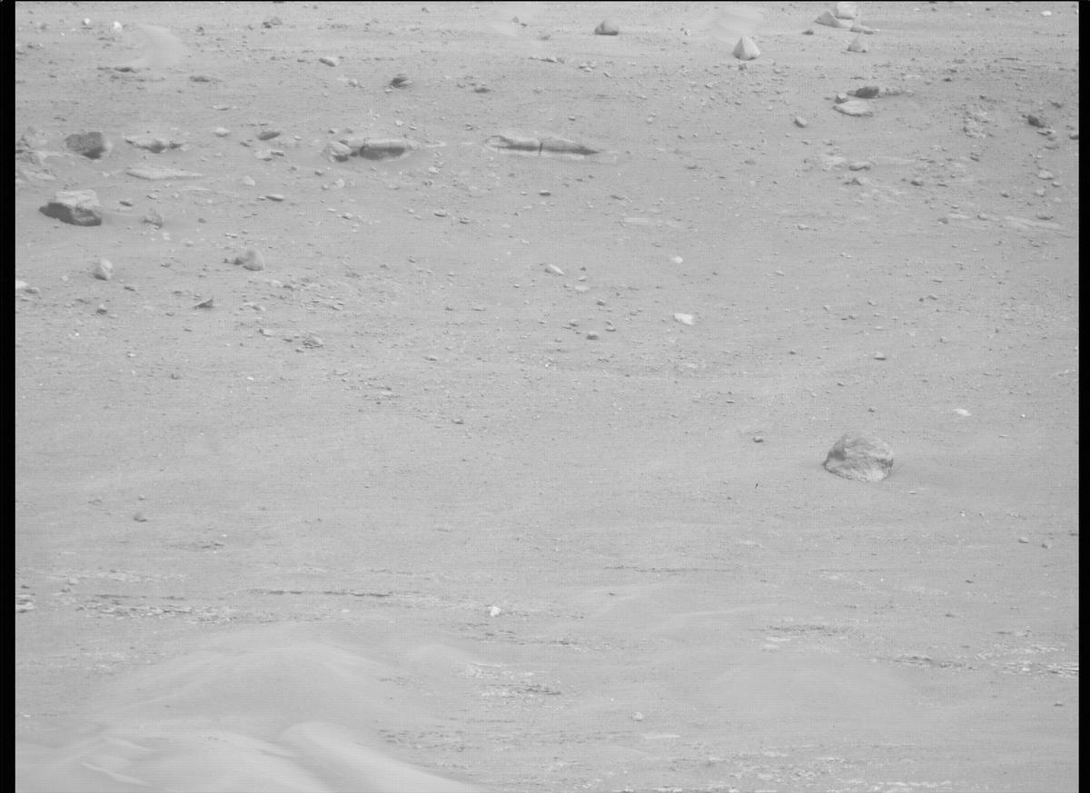 This image was taken by MCZ_RIGHT onboard NASA's Mars rover Perseverance on Sol 437