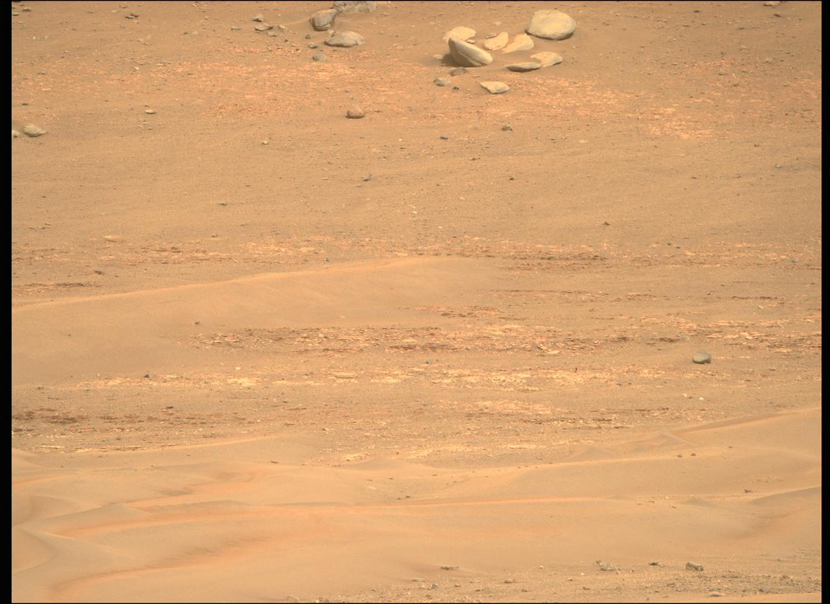 This image was taken by MCZ_RIGHT onboard NASA's Mars rover Perseverance on Sol 437