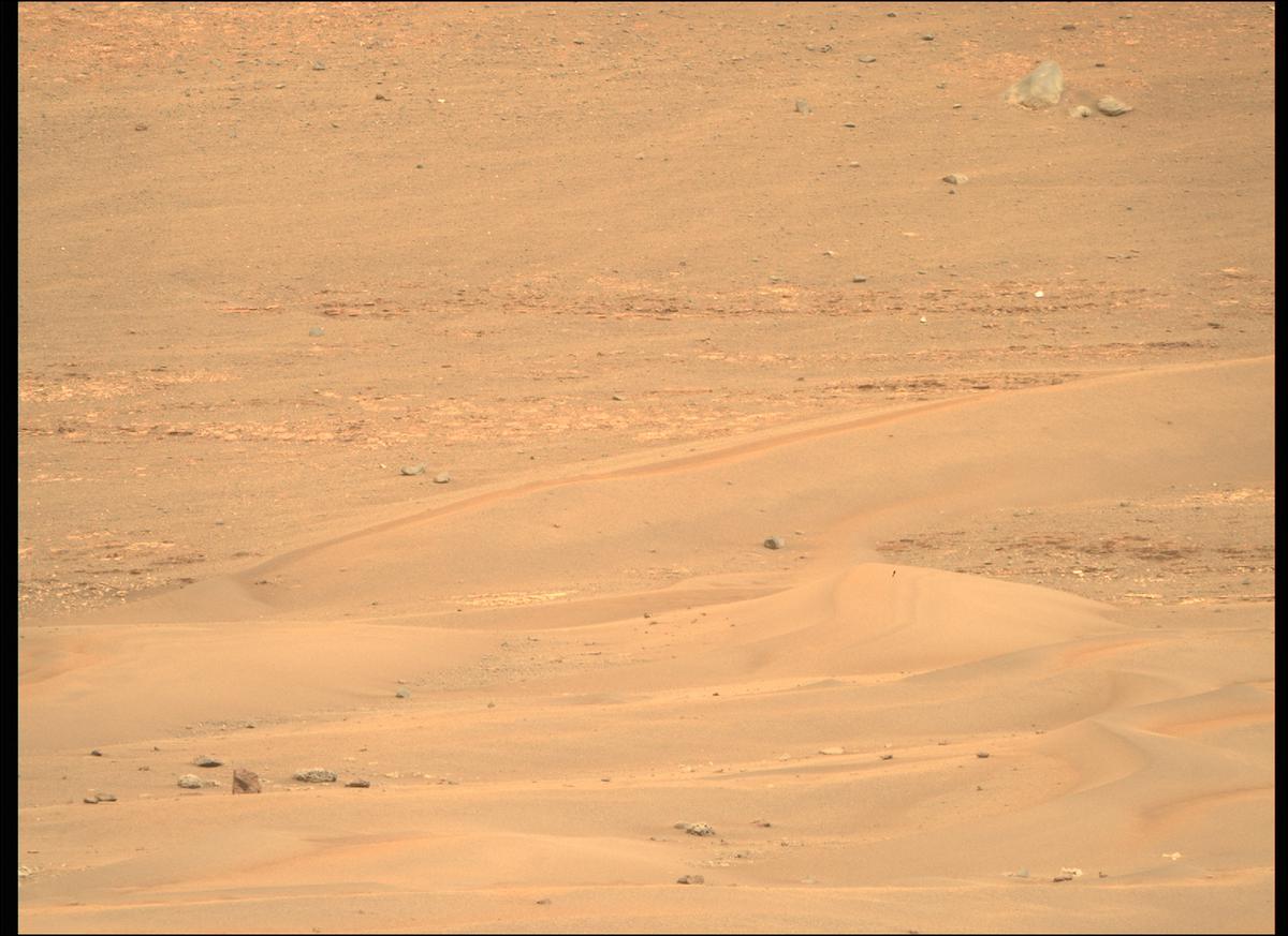 This image was taken by MCZ_RIGHT onboard NASA's Mars rover Perseverance on Sol 437