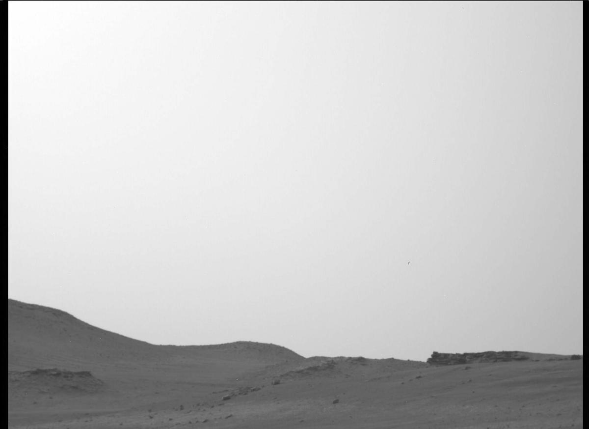 This image was taken by MCZ_RIGHT onboard NASA's Mars rover Perseverance on Sol 437