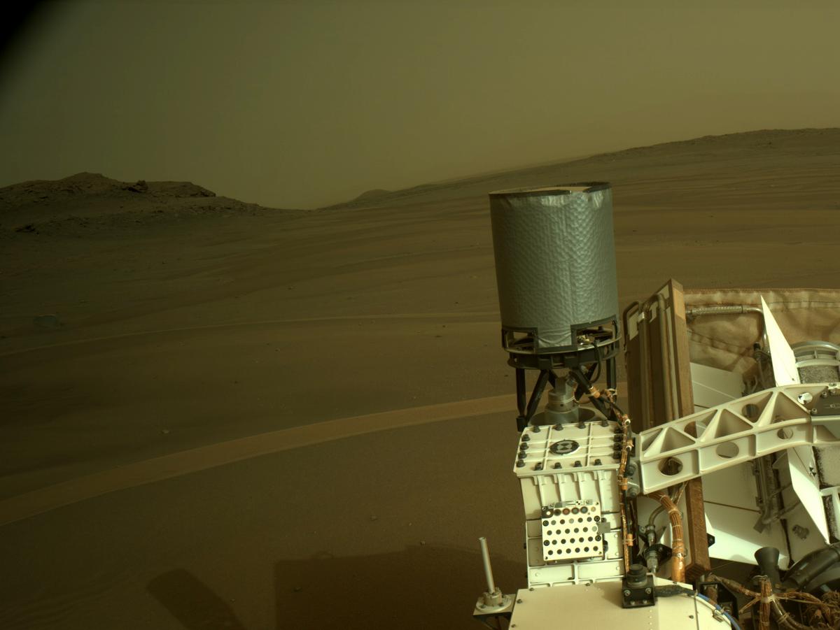 This image was taken by NAVCAM_RIGHT onboard NASA's Mars rover Perseverance on Sol 439