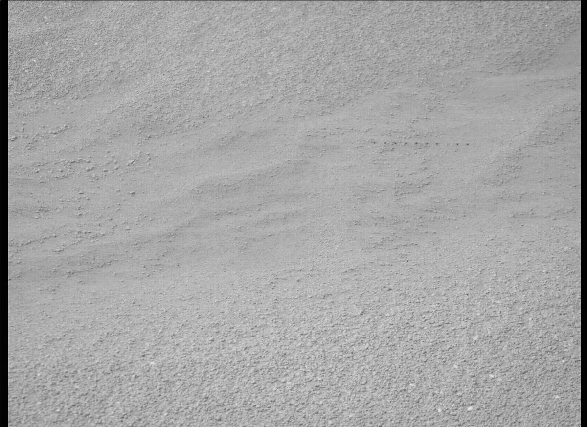 This image was taken by MCZ_RIGHT onboard NASA's Mars rover Perseverance on Sol 439