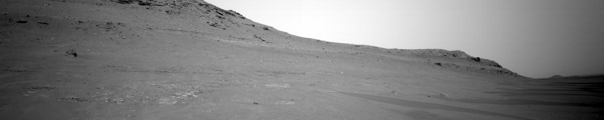 This image was taken by NAVCAM_LEFT onboard NASA's Mars rover Perseverance on Sol 440