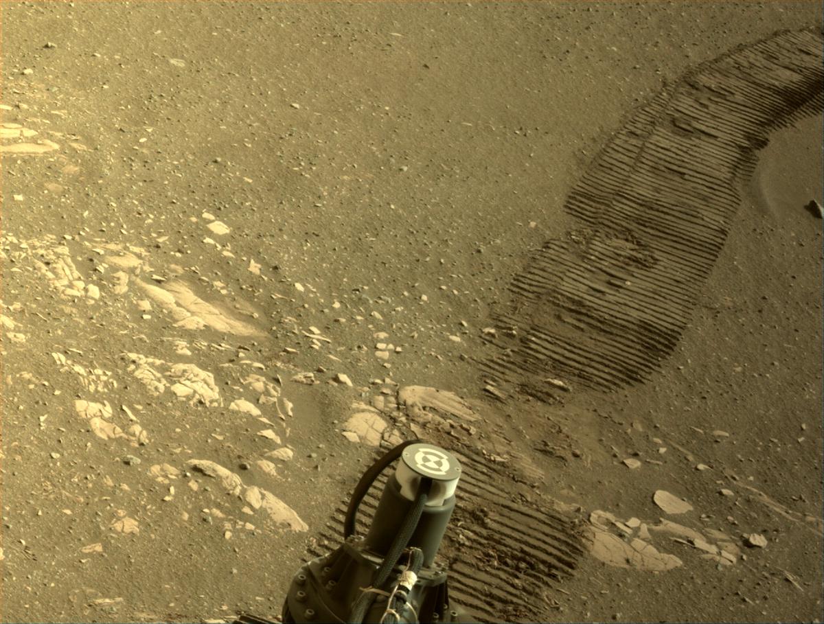 This image was taken by NAVCAM_LEFT onboard NASA's Mars rover Perseverance on Sol 441