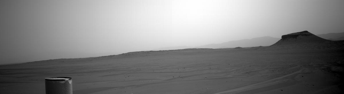 This image was taken by NAVCAM_LEFT onboard NASA's Mars rover Perseverance on Sol 441