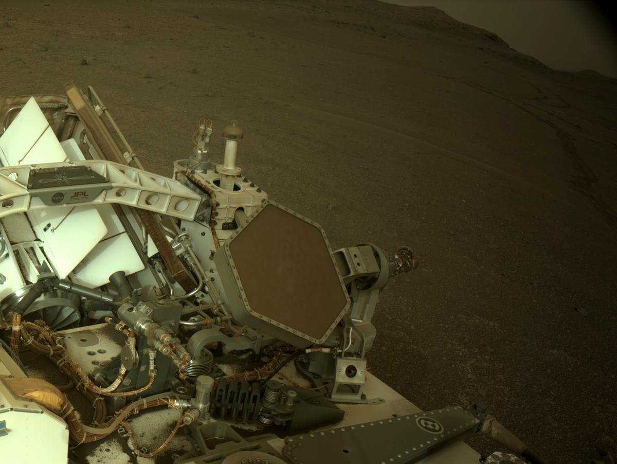 This image was taken by NAVCAM_LEFT onboard NASA's Mars rover Perseverance on Sol 449