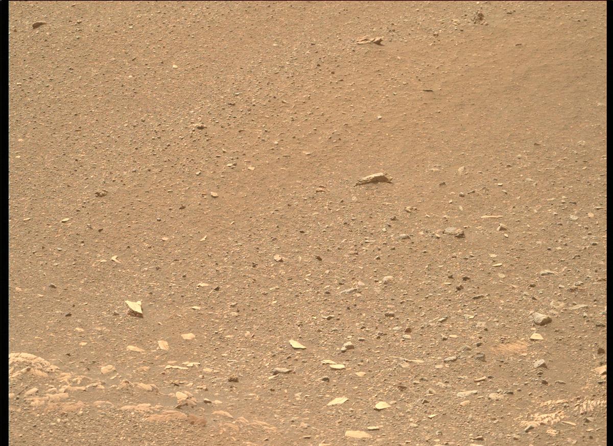 This image was taken by MCZ_RIGHT onboard NASA's Mars rover Perseverance on Sol 449