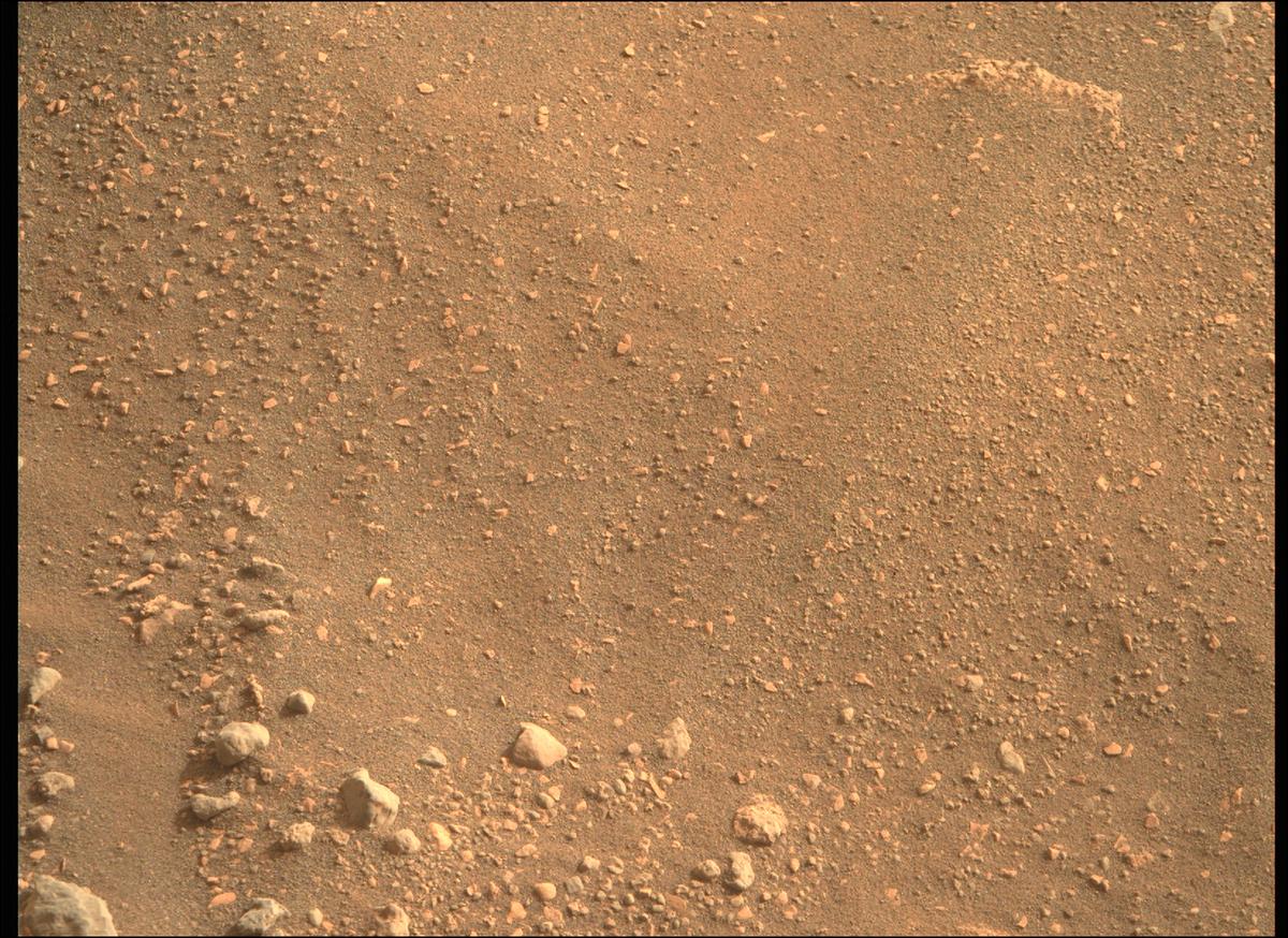 This image was taken by MCZ_RIGHT onboard NASA's Mars rover Perseverance on Sol 451