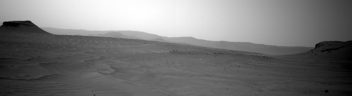 This image was taken by NAVCAM_LEFT onboard NASA's Mars rover Perseverance on Sol 452