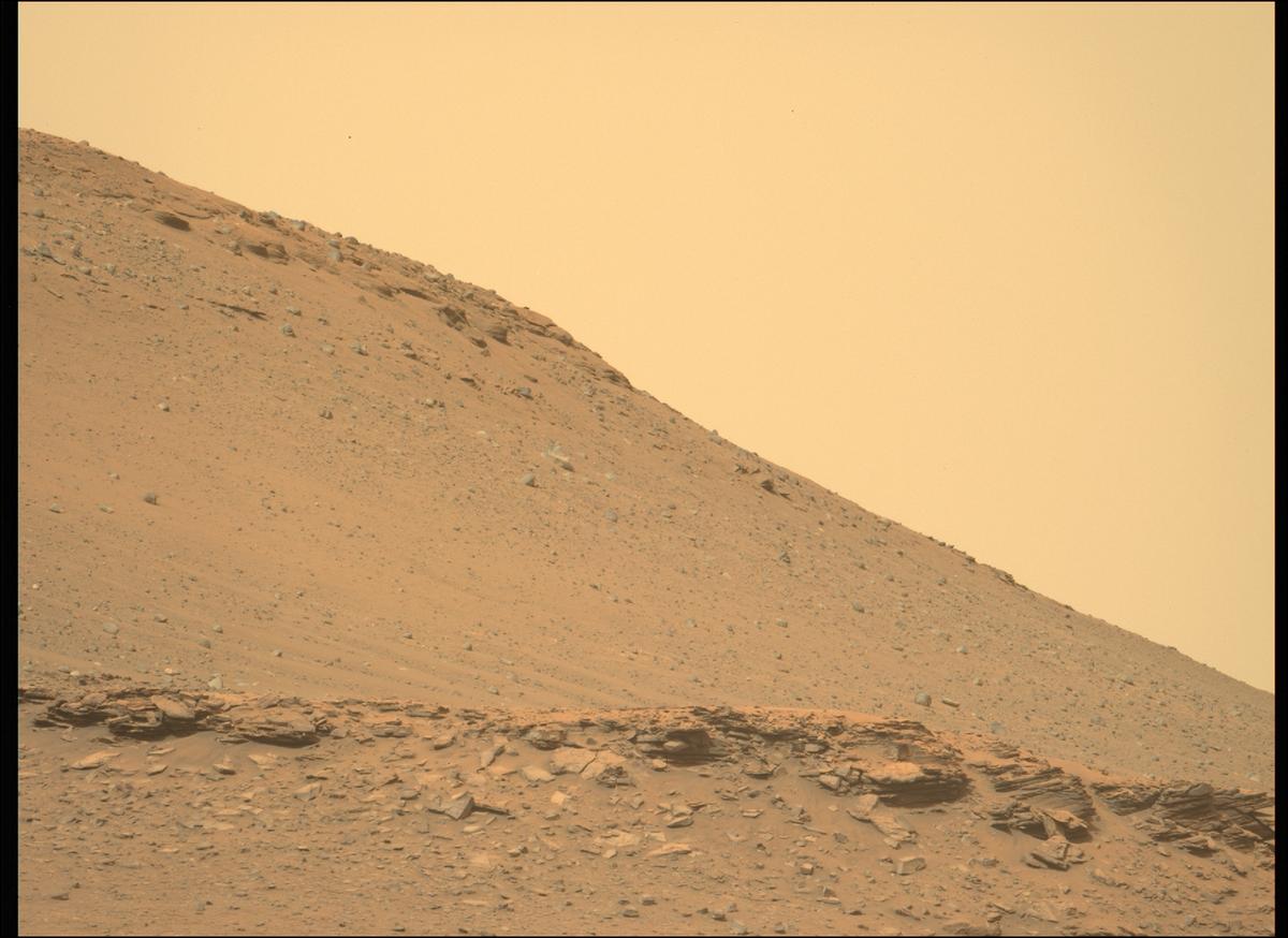 This image was taken by MCZ_LEFT onboard NASA's Mars rover Perseverance on Sol 452