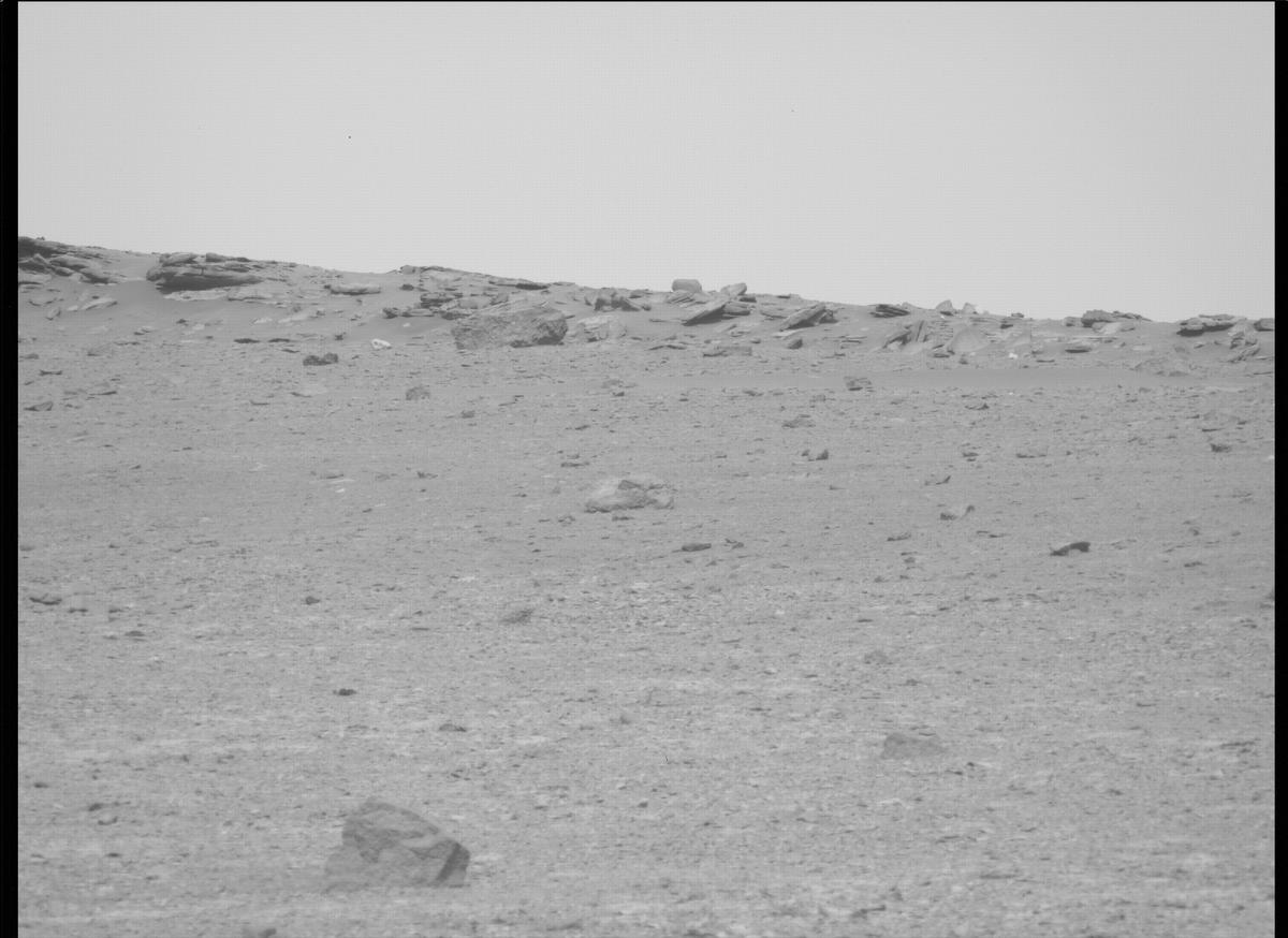 This image was taken by MCZ_LEFT onboard NASA's Mars rover Perseverance on Sol 452