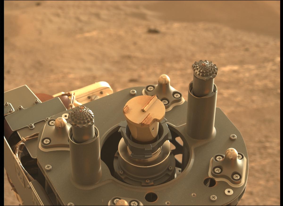 This image was taken by MCZ_LEFT onboard NASA's Mars rover Perseverance on Sol 452