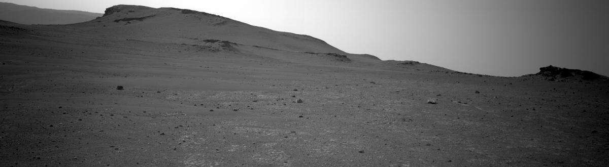This image was taken by NAVCAM_LEFT onboard NASA's Mars rover Perseverance on Sol 453