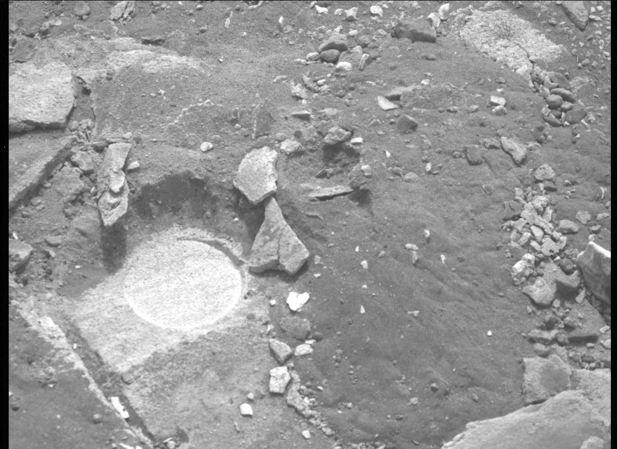 This image was taken by MCZ_LEFT onboard NASA's Mars rover Perseverance on Sol 453