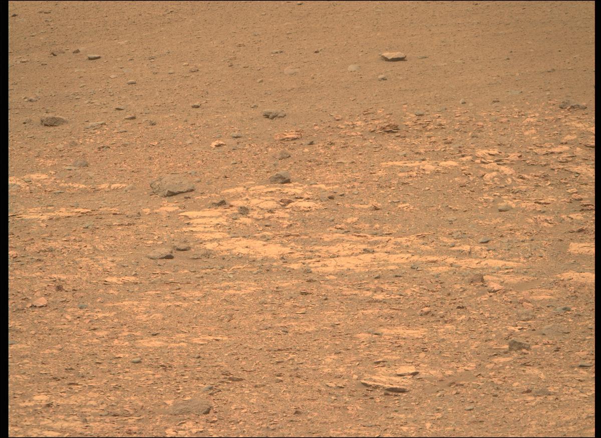 This image was taken by MCZ_RIGHT onboard NASA's Mars rover Perseverance on Sol 453