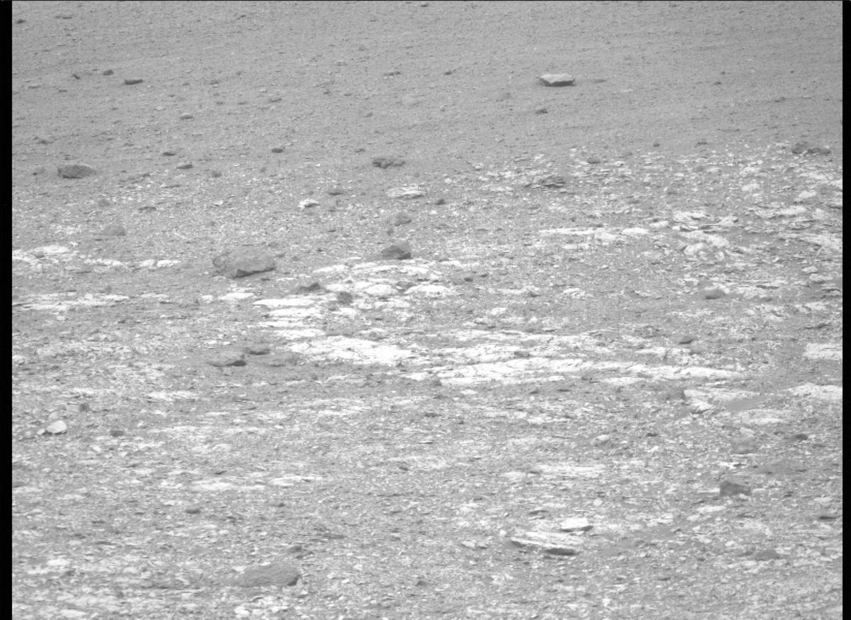 This image was taken by MCZ_RIGHT onboard NASA's Mars rover Perseverance on Sol 453