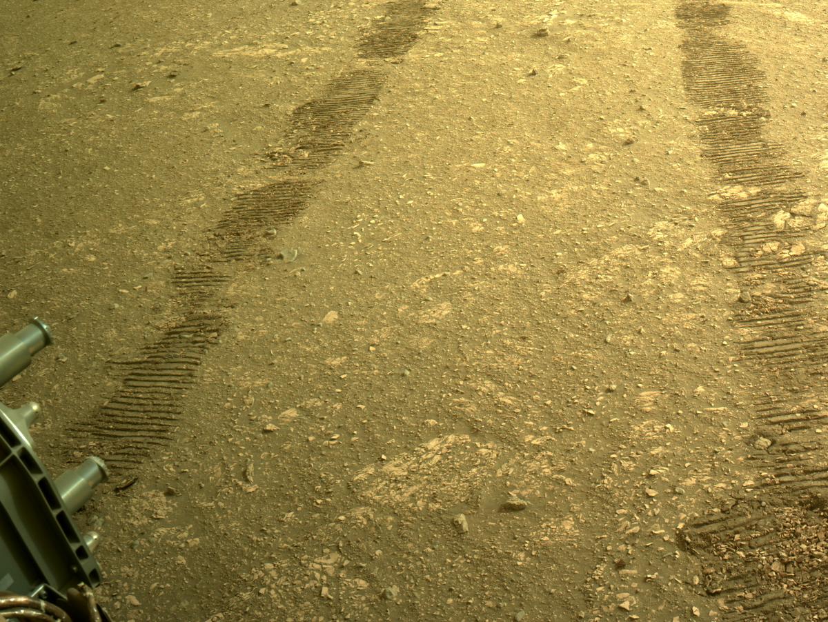 This image was taken by NAVCAM_LEFT onboard NASA's Mars rover Perseverance on Sol 455