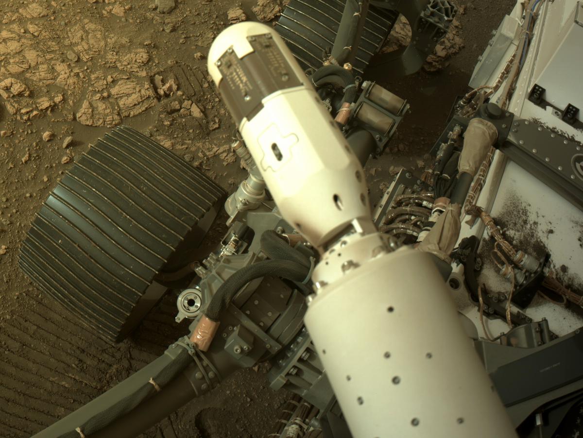 This image was taken by NAVCAM_LEFT onboard NASA's Mars rover Perseverance on Sol 455