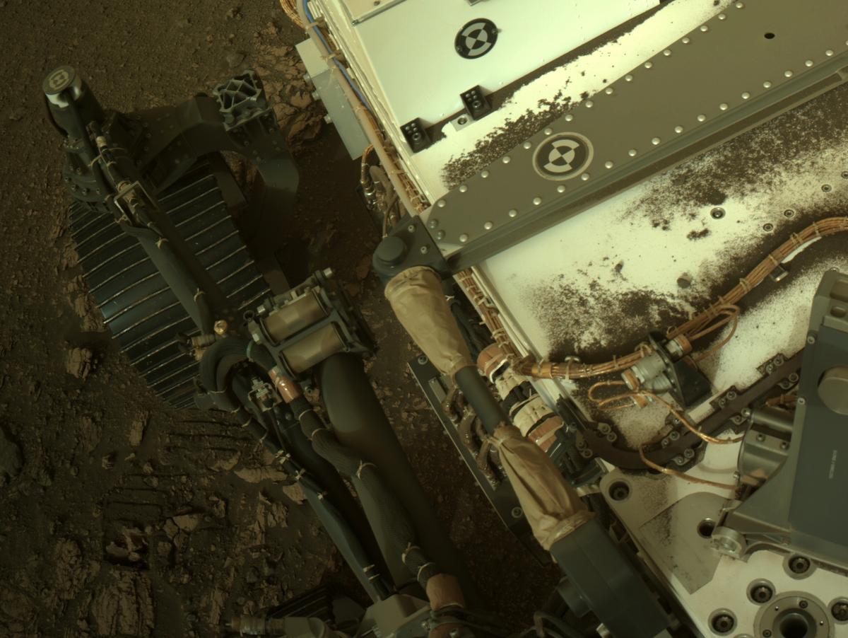 This image was taken by NAVCAM_LEFT onboard NASA's Mars rover Perseverance on Sol 455