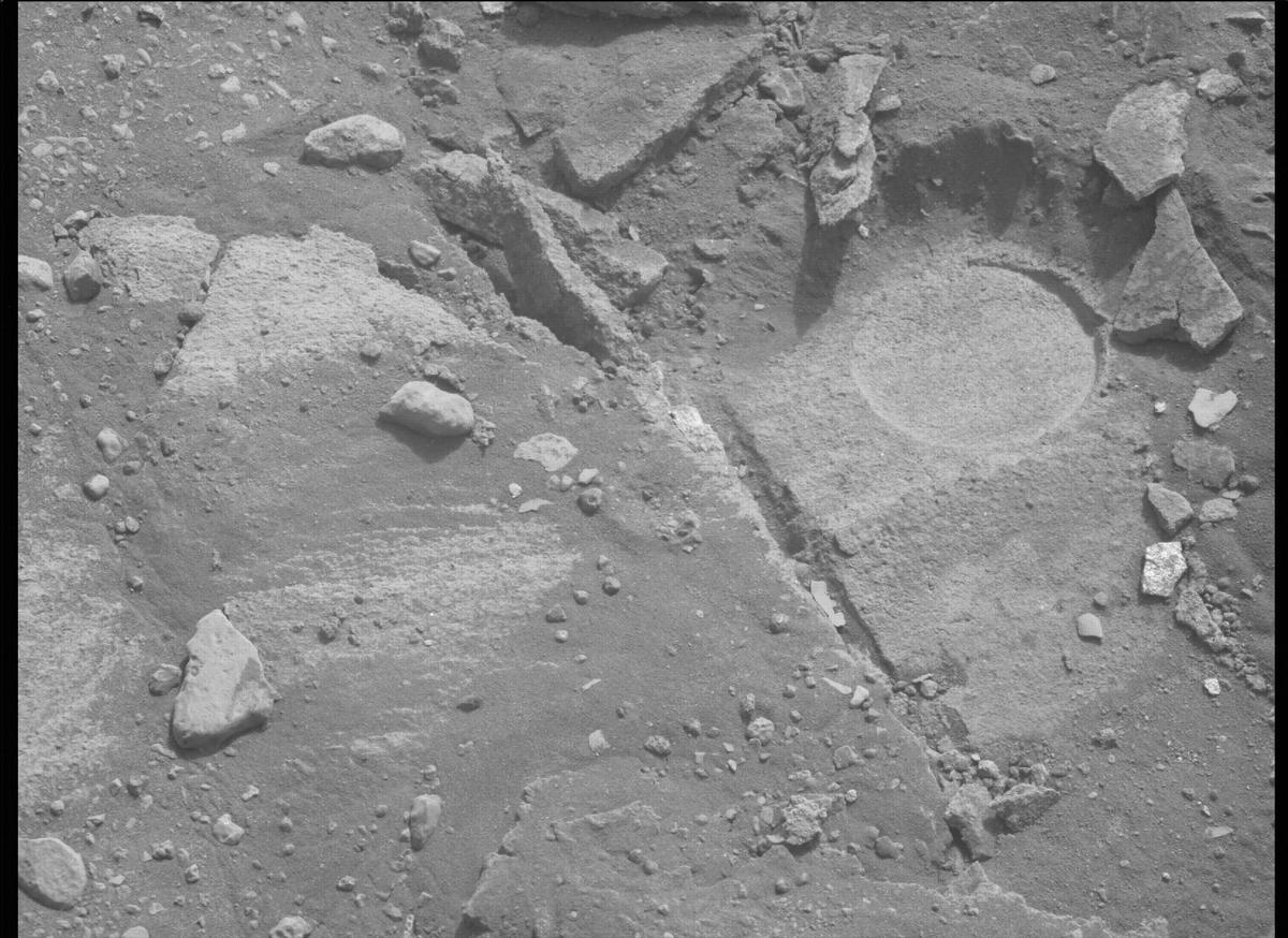 This image was taken by MCZ_LEFT onboard NASA's Mars rover Perseverance on Sol 455