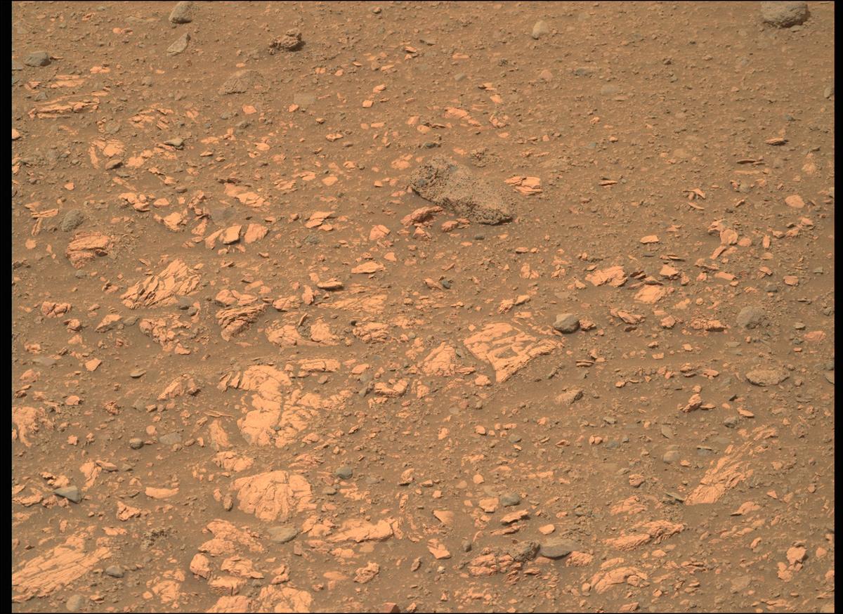 This image was taken by MCZ_RIGHT onboard NASA's Mars rover Perseverance on Sol 456