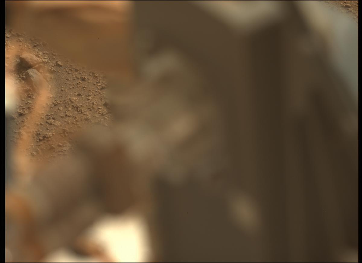This image was taken by MCZ_LEFT onboard NASA's Mars rover Perseverance on Sol 458