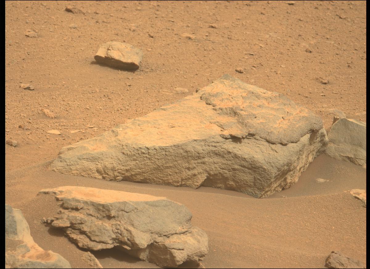 This image was taken by MCZ_LEFT onboard NASA's Mars rover Perseverance on Sol 459
