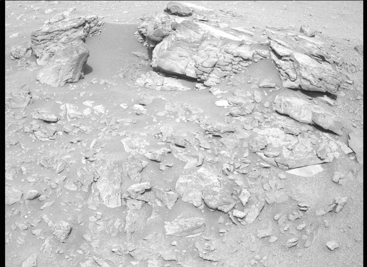 This image was taken by MCZ_LEFT onboard NASA's Mars rover Perseverance on Sol 459