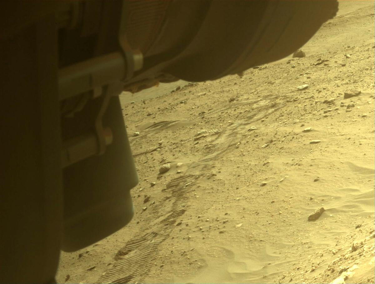 This image was taken by FRONT_HAZCAM_LEFT_A onboard NASA's Mars rover Perseverance on Sol 461