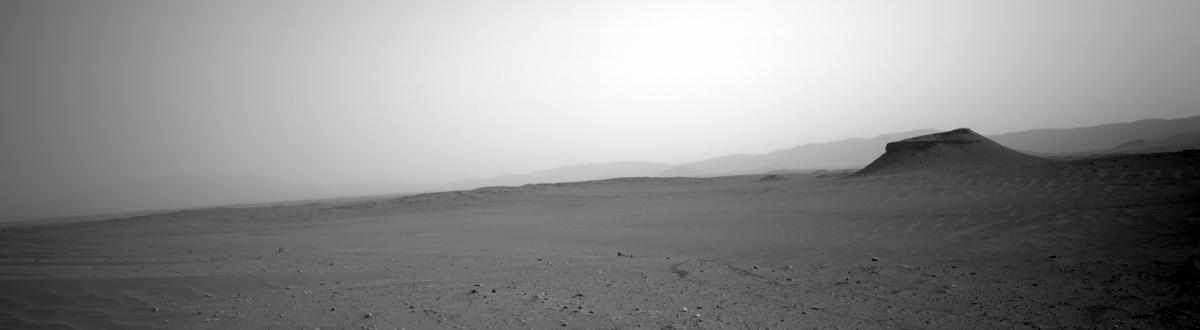 This image was taken by NAVCAM_LEFT onboard NASA's Mars rover Perseverance on Sol 463