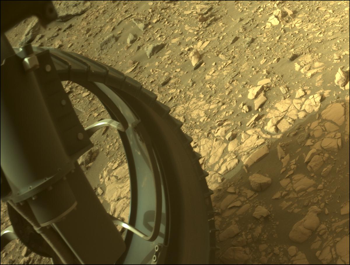 This image was taken by FRONT_HAZCAM_LEFT_A onboard NASA's Mars rover Perseverance on Sol 464