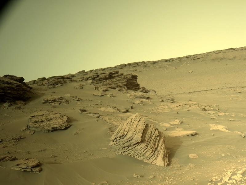 Mars Perseverance Sol 464: Right Navigation Camera (Navcam)