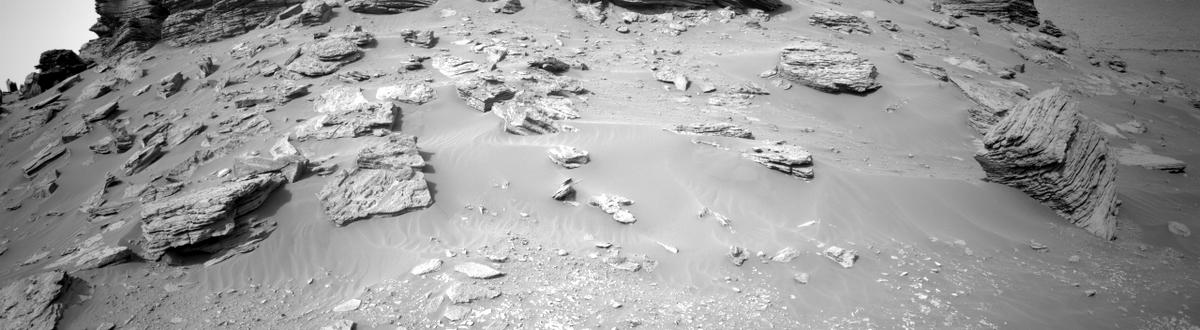 This image was taken by NAVCAM_LEFT onboard NASA's Mars rover Perseverance on Sol 465
