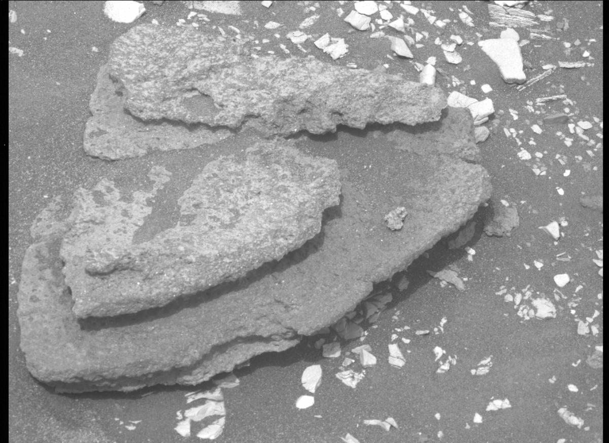This image was taken by MCZ_LEFT onboard NASA's Mars rover Perseverance on Sol 465
