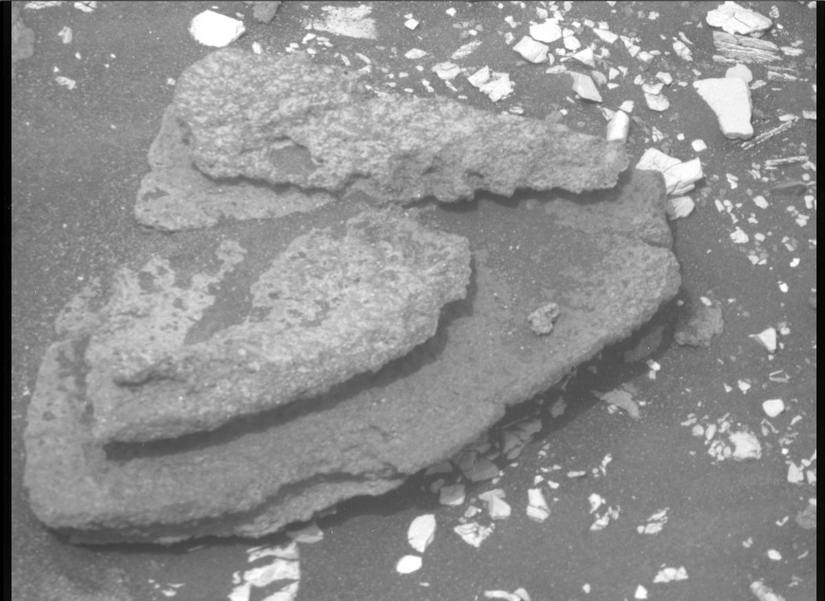 This image was taken by MCZ_RIGHT onboard NASA's Mars rover Perseverance on Sol 465