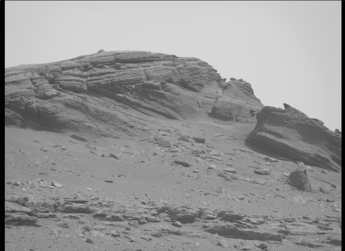 This image was taken by MCZ_RIGHT onboard NASA's Mars rover Perseverance on Sol 466