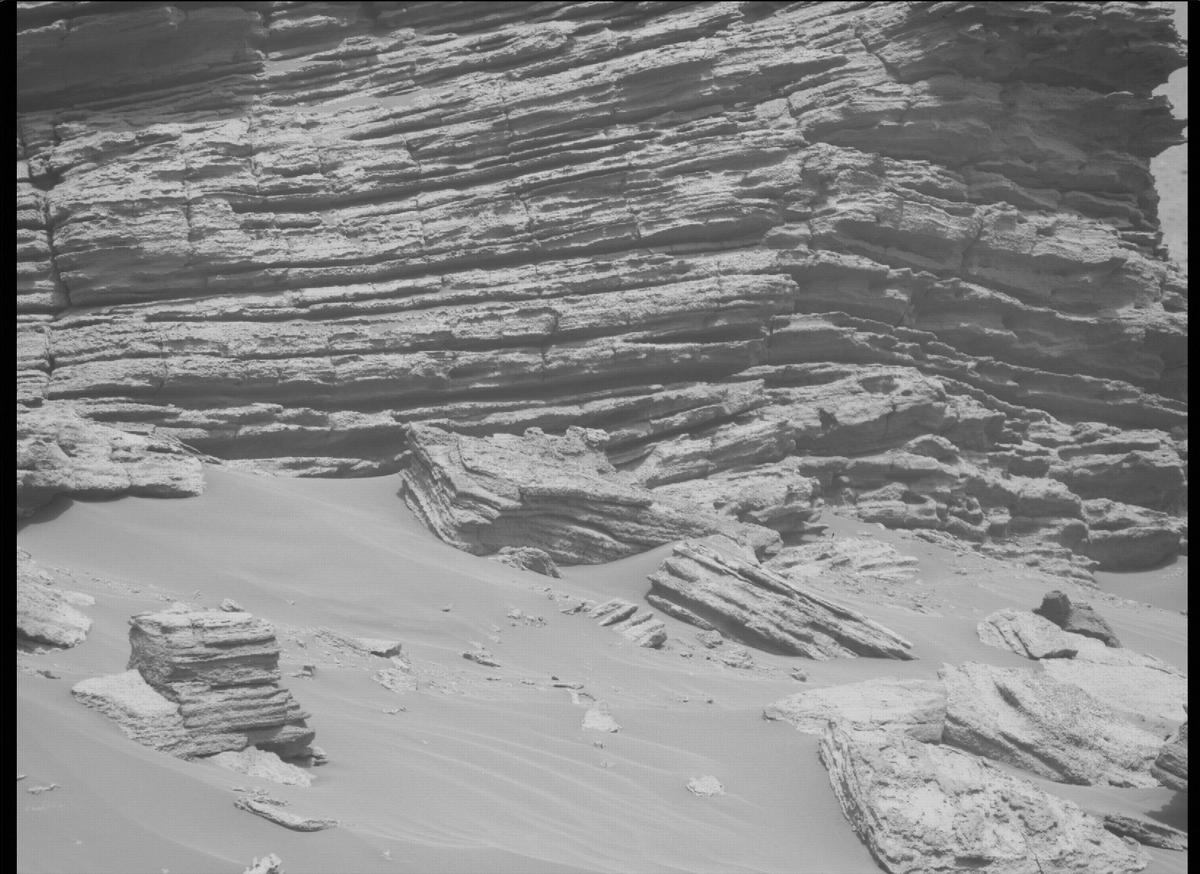 This image was taken by MCZ_RIGHT onboard NASA's Mars rover Perseverance on Sol 466