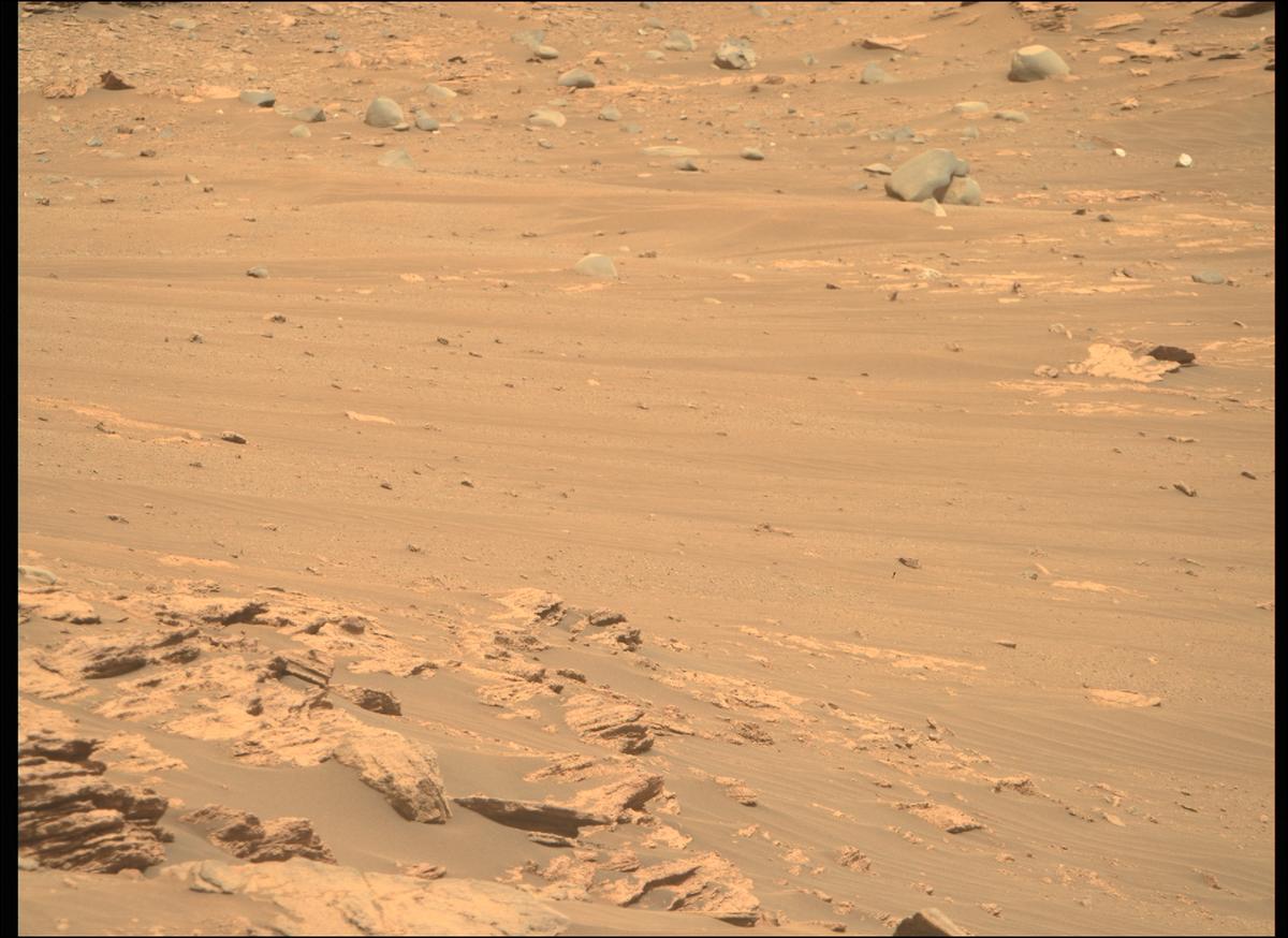 This image was taken by MCZ_RIGHT onboard NASA's Mars rover Perseverance on Sol 466