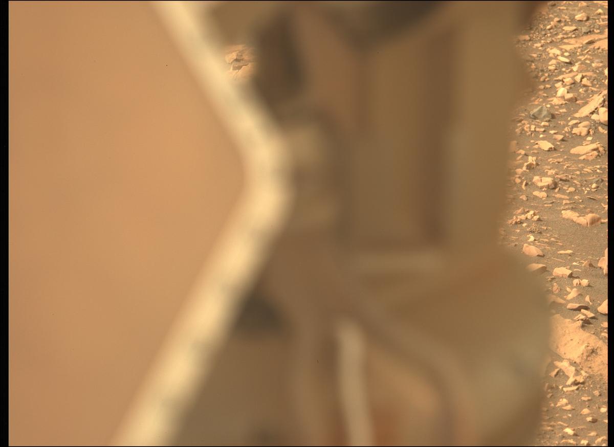 This image was taken by MCZ_LEFT onboard NASA's Mars rover Perseverance on Sol 467